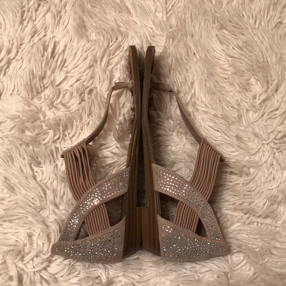 Sparkly Thong Sandals - Picture 5 of 8